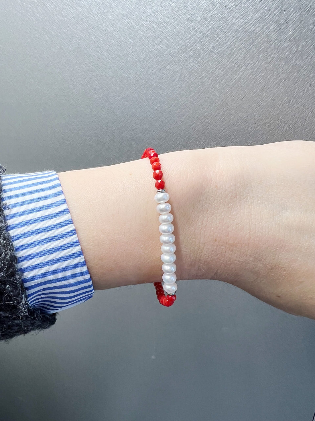 Mikiko Mademoiselle | Bracciale Fresh Water con pietre rosse