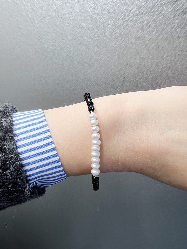 Mikiko Mademoiselle | Bracciale Fresh Water con pietre nere